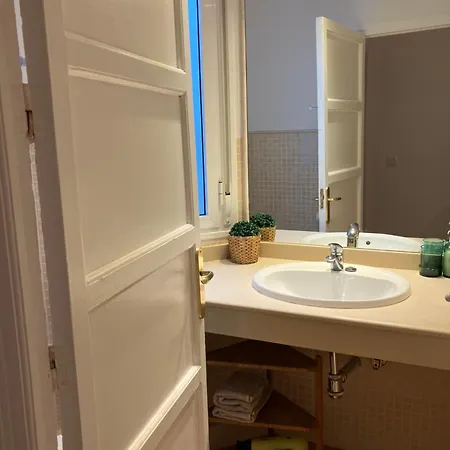 公寓 2 Bedroom Virgen De Begona 塞维利亚