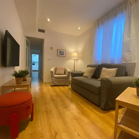公寓 2 Bedroom Virgen De Begona 塞维利亚