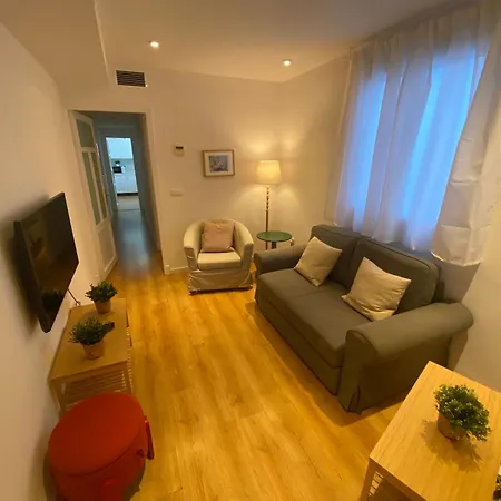 公寓 2 Bedroom Virgen De Begona 塞维利亚