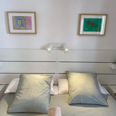 2 Bedroom Virgen De Begona 塞维利亚