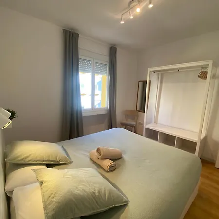 2 Bedroom Virgen De Begona 塞维利亚