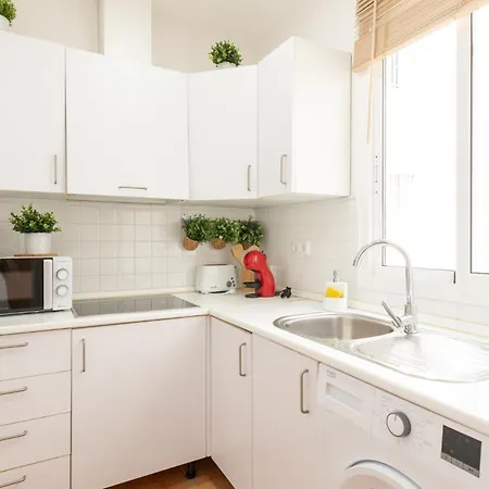 2 Bedroom Virgen De Begona 塞维利亚